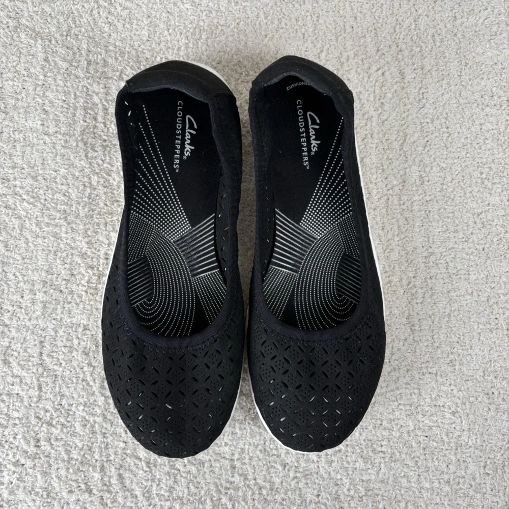 Clarks Shoes Womens 11W Black Breeze Roam Perforated Slip On Casual Comfort Flat